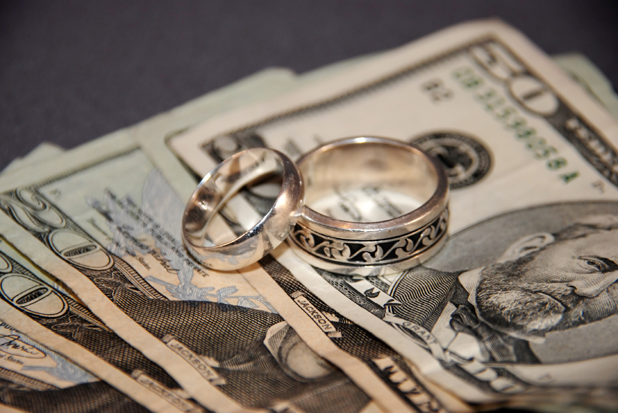 7.20 rs-weddingringsmoney 1035694 37677883