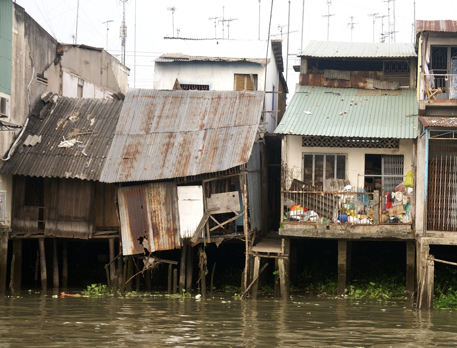 13.18 crs-vingattherivermekong 1276749 99849004