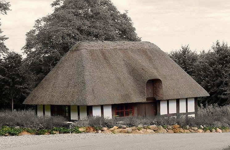 14.11 crs-littlehouse1 1441214 86635329