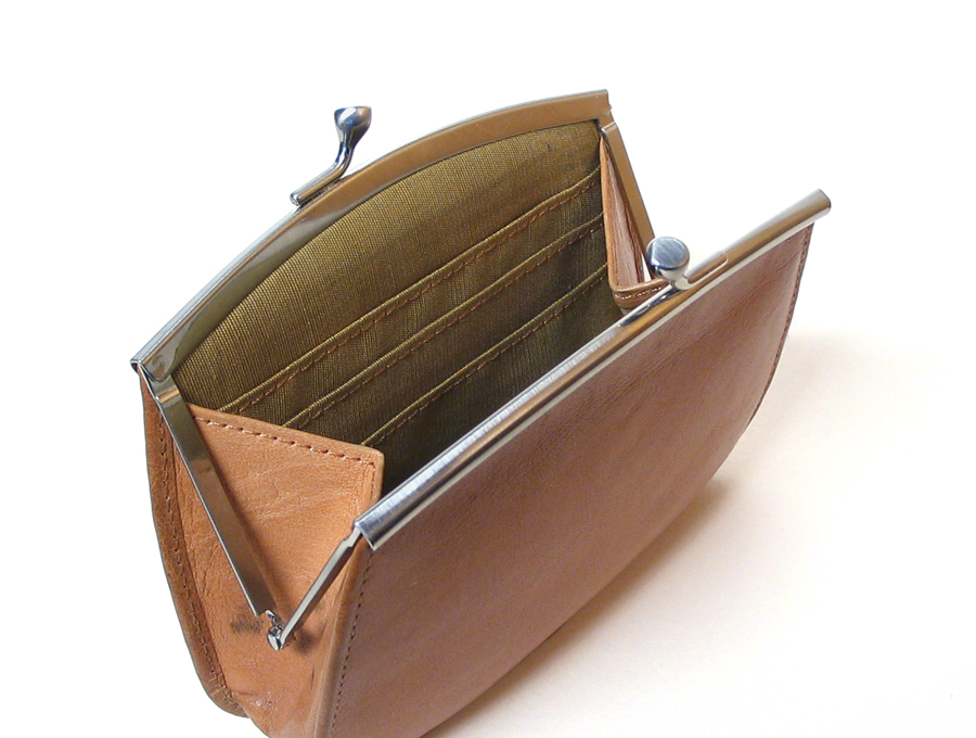 14.31 crs-emptychangepurse 607167 96352958