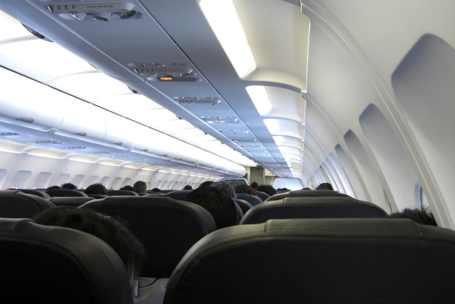 15.27 crs-rearviewairplane 1342969 95349380