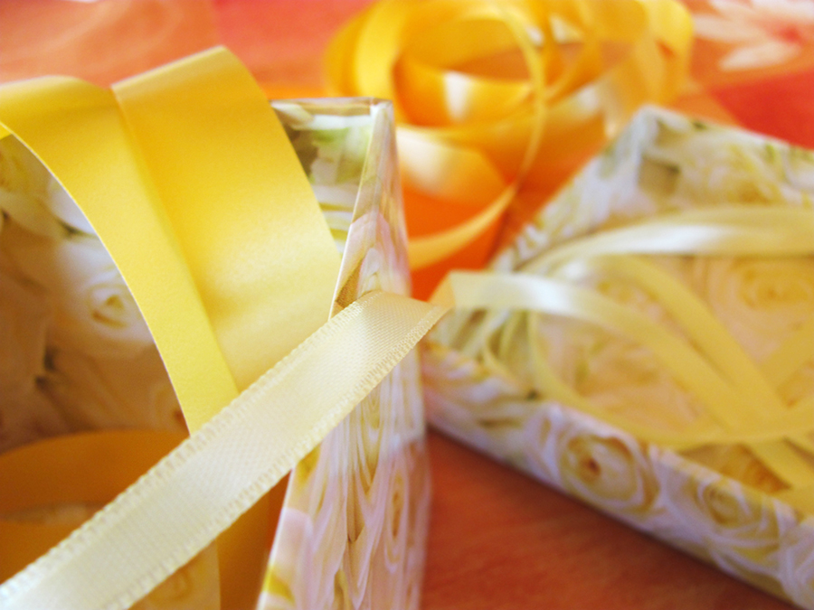 17.23 rs-wrappingagift 1313380 78720819