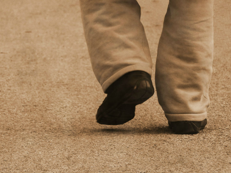 19.1 rs-walkingaway 1418812 77341743