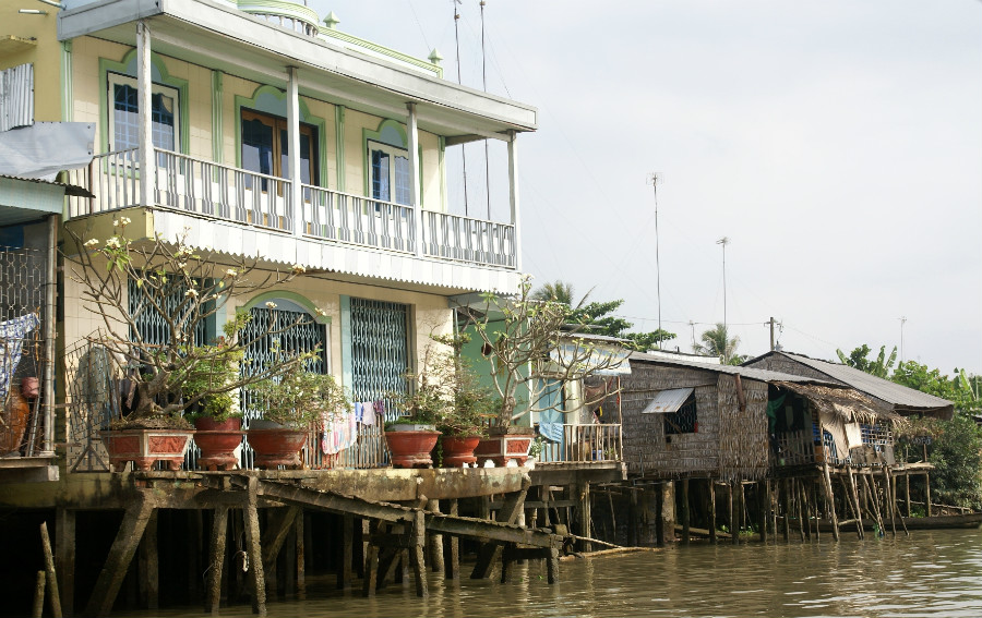 22.16 crs-livingrivermekong 1276750 59064103