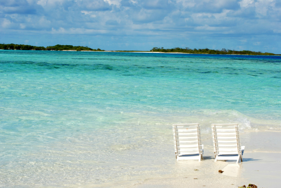 24.10 rs chairatbeach 1415301 65322995