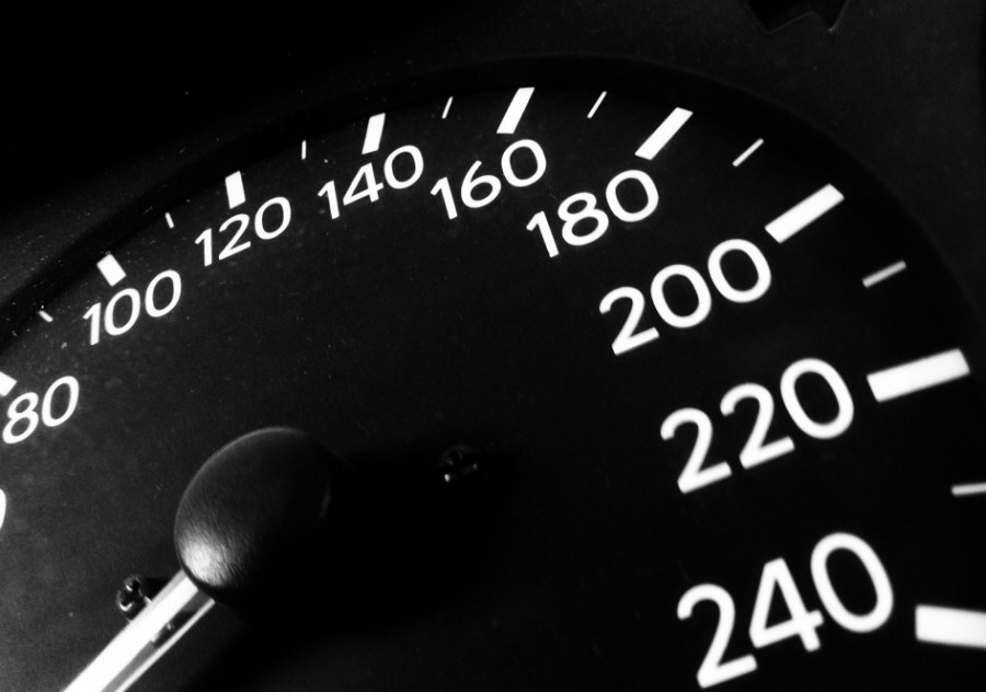 28.20 crs speedometer 1390189 28082882